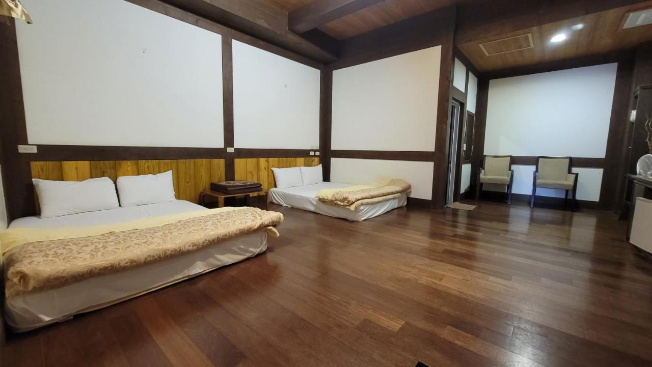 เมเปิ้ลลีฟ ฮอลิเดย์ วิลลา Apartment เหรินอ้าย ภายนอก รูปภาพ